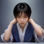 用户商界吃瓜王阿杰头像，商务男性，对商界名人八卦和财经热点感兴趣